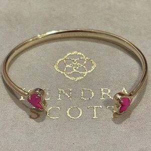 Kendra Scott Ari Cuff Bracelet Kendra Scott Ari Bracelet Magenta Magnesite